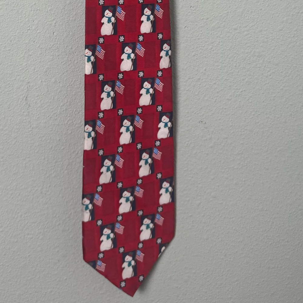 Hallmark Holiday Traditions Christmas/Holiday Snowman & American Flag Silk Tie‎